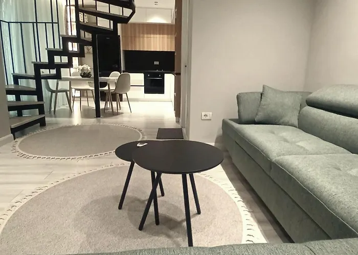 别墅 Duka 62 Embassy Block *