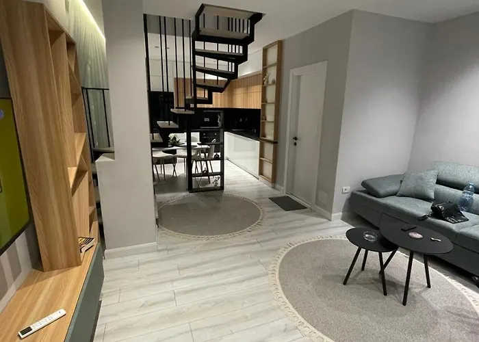 Duka 62 Embassy Block 别墅 *