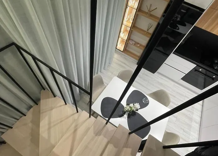 别墅 Duka 62 Embassy Block 地拉那